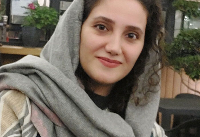 مینا مدرسی پور